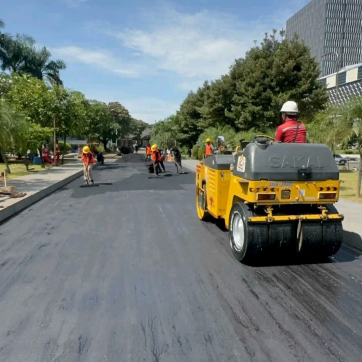 Jasa Pengaspalan Jalan untuk Kebutuhan Industri